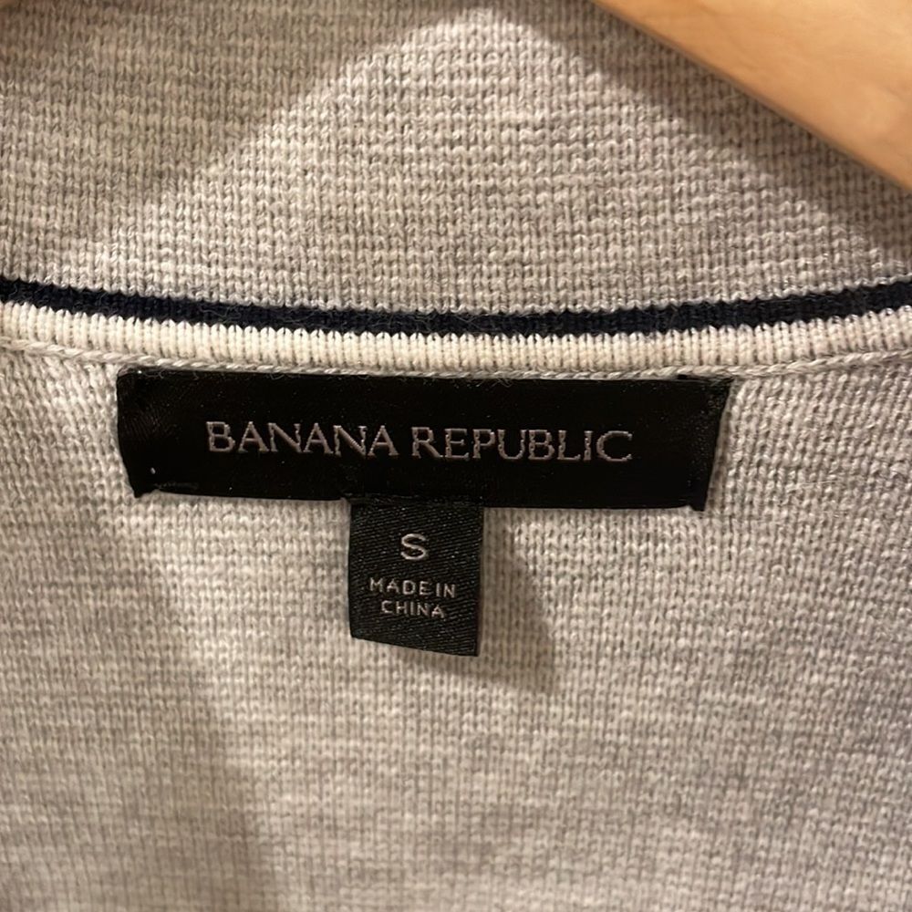 Banana Republic light grey woman’s jacket with black pipping - Picture 4 of 13